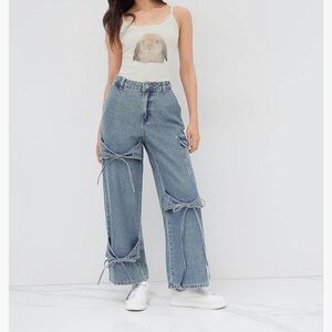 Cider loose fit low waist straight leg bowknot blue denim jean Size 8/L
